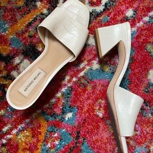 White leather mule sandals